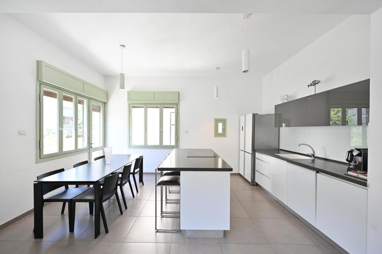 Căn hộ Luminous 3-br In The Heart Of Shenkin By Holyguest *